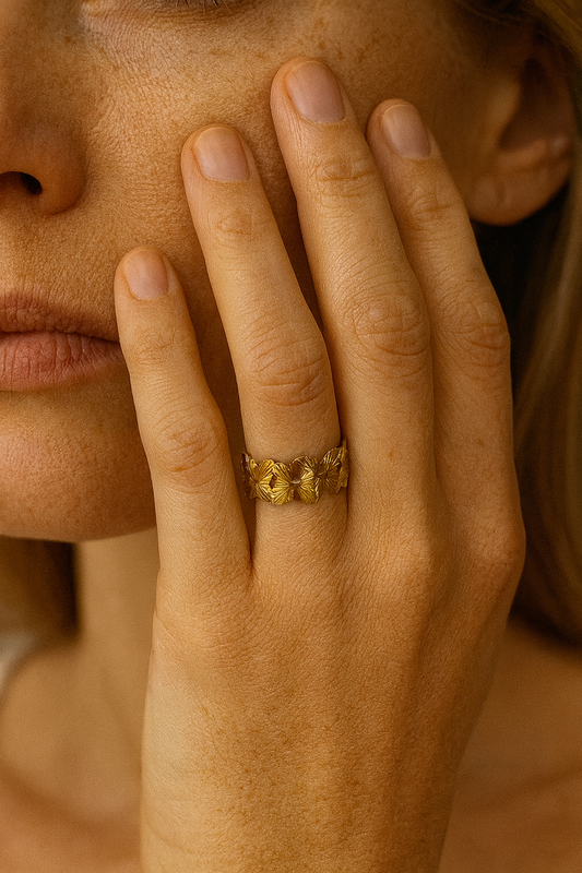 Flora Band Ring