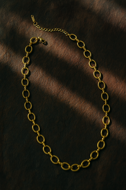 Oro Loop Necklace